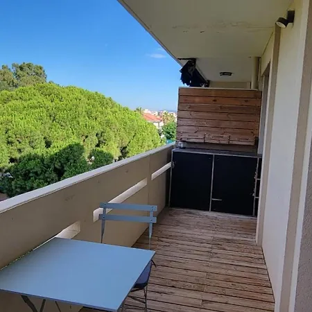 With Wifi & Balcony On The Seafront *